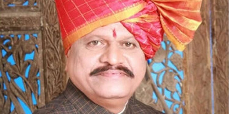 Labor Minister Dr. Suresh Khade