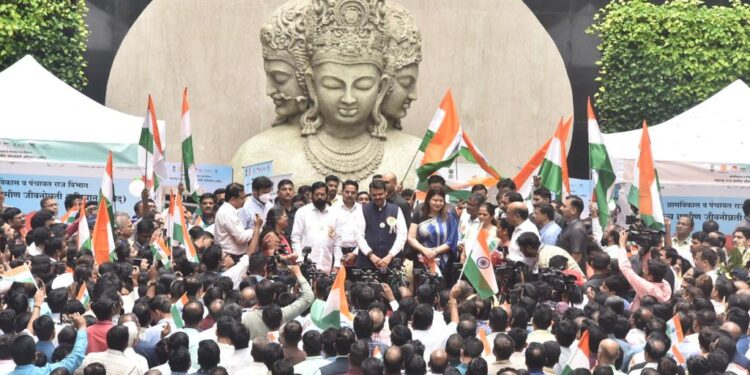 मा.मुख्यमंत्री यांच्या उपस्थितीत ‘घरोघरी तिरंगा’ या अभियान कार्यक्रम मंत्रालय 3