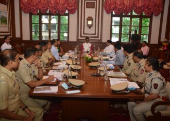 राज्य उत्पादन शुल्क आढावा बैठक (3)