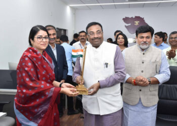 गुजरातचा सिंह महाराष्ट्रात तर महाराष्ट्राचा वाघ गुजरात मध्ये जाणार 2