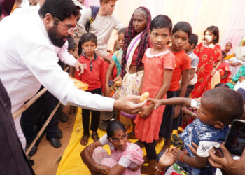 Hon CM at Gadchiroli Prog 4