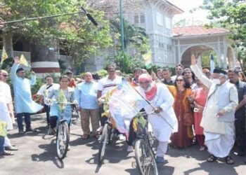 पर्यावरण जागृती सायकल यात्रा