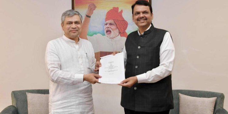 Devendra fadnavis Delhi tour