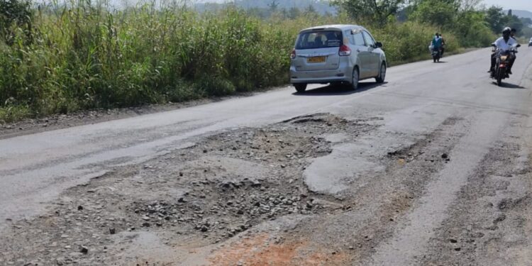 titwala undevelop road