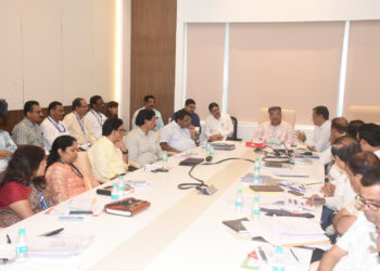 आढावा बैठक 1