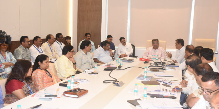 आढावा बैठक 1