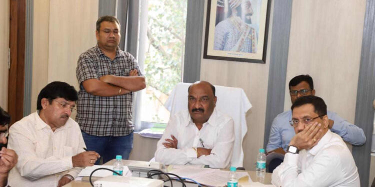 ब्रह्मगव्हाण उपसा सिंचन योजनेची आढावा बैठक 1