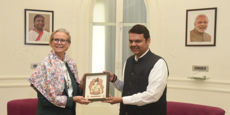 Consul General of Sweden Ms. Anna Lekvall यांचे समवेत भेट व चर्चा 1