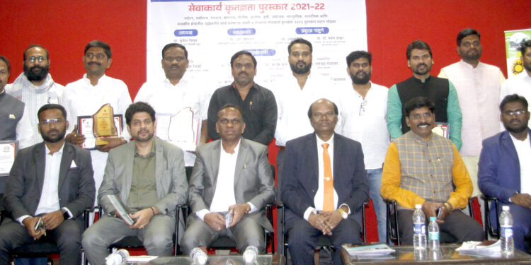 Service Appreciation Award by Parbhanna Foundation to the servicemen