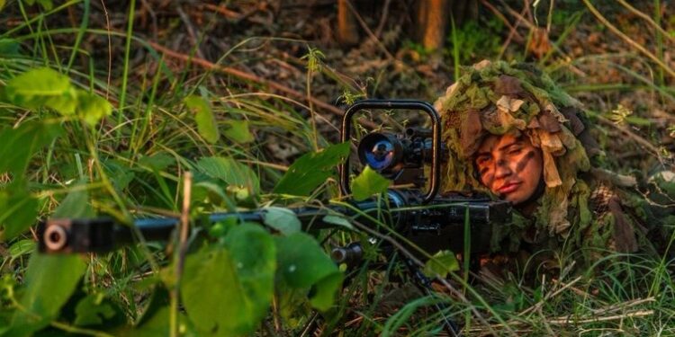 Womens Soldier at bangladesh Border